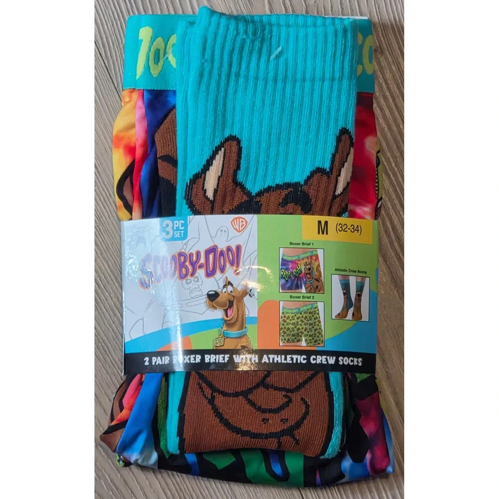 Scooby-Doo Mens 3 Piece Set 2 Pack Boxer Briefs and Athletic Crew Socks Medium